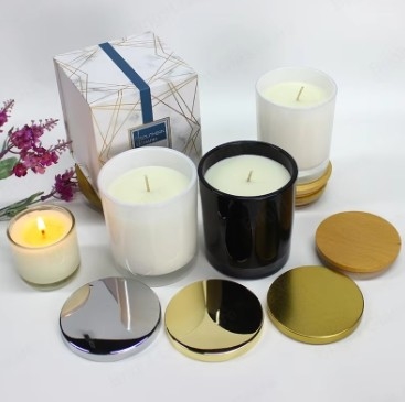 Popular Frosted White Glass Candle Jar With Wooden Lid Customized Glass Candle Vessels For New Year
